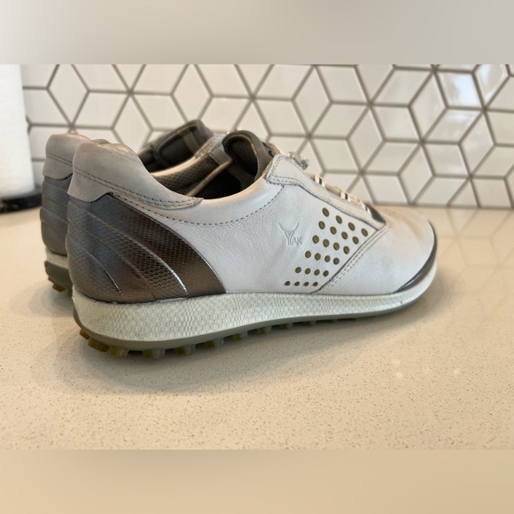 Ecco Women’s Golf Shoes SIZE 7 - Picture 5 of 11